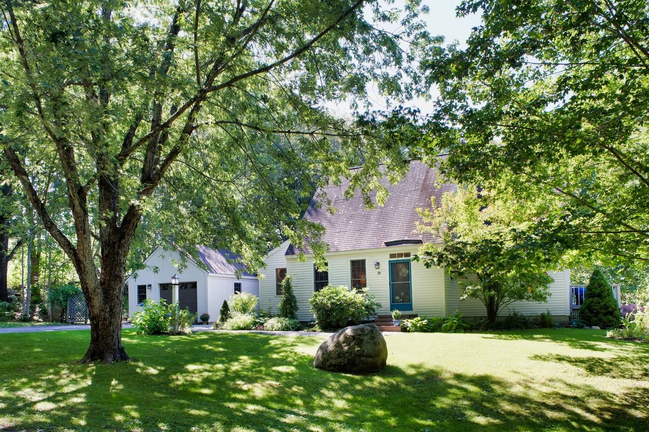 New Listing! 28 Boulder Road, Bristol, Maine – $529,000