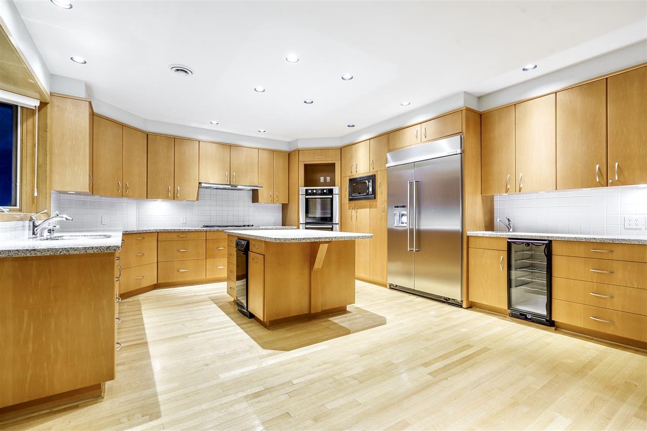 2536 Westhill Dr