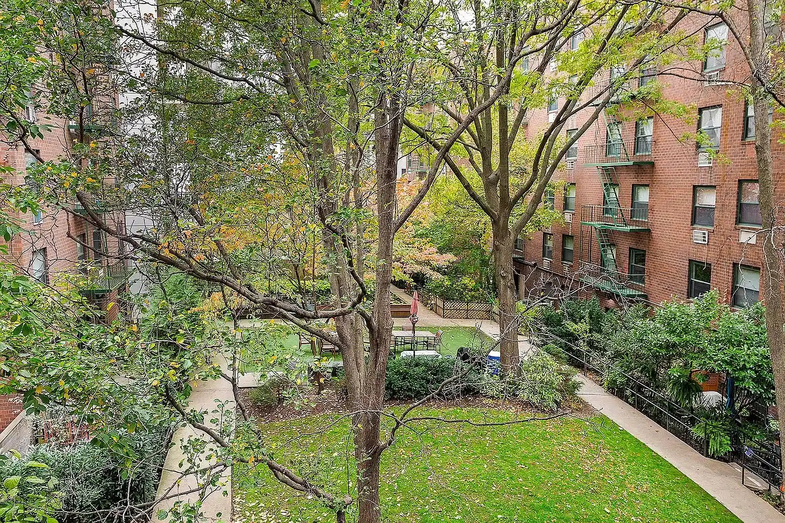 726 Washington St Apt 2A
