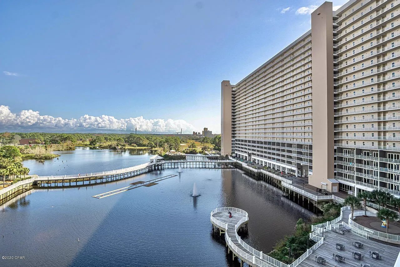9902 S Thomas Drive Unit 635