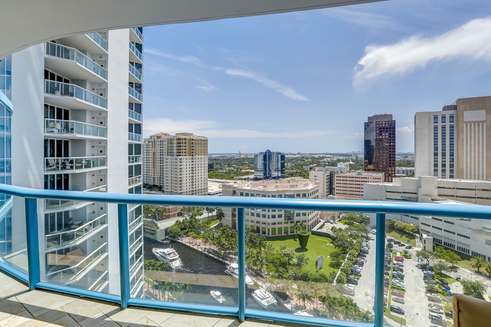 LAS OLAS RIVER HOUSE 2203