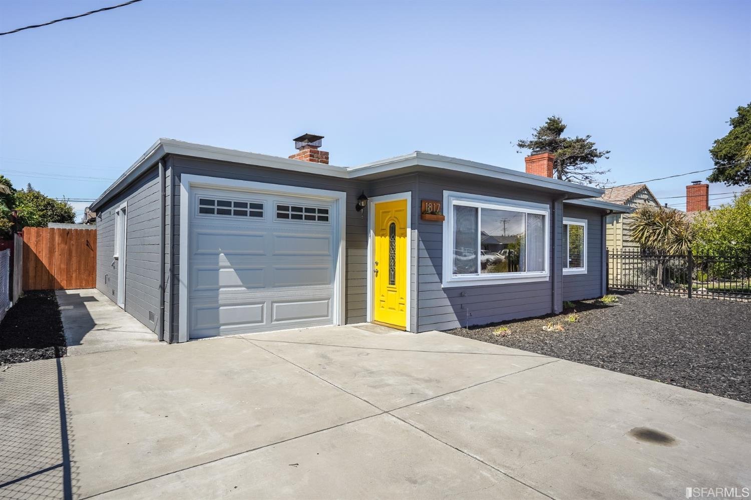 1817 Costa Avenue