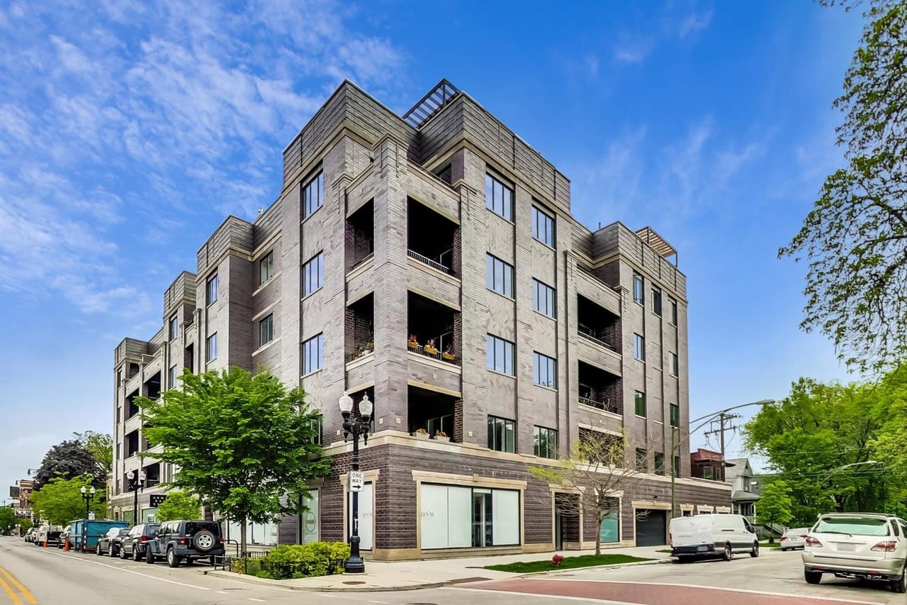 4802 N Bell Ave #203