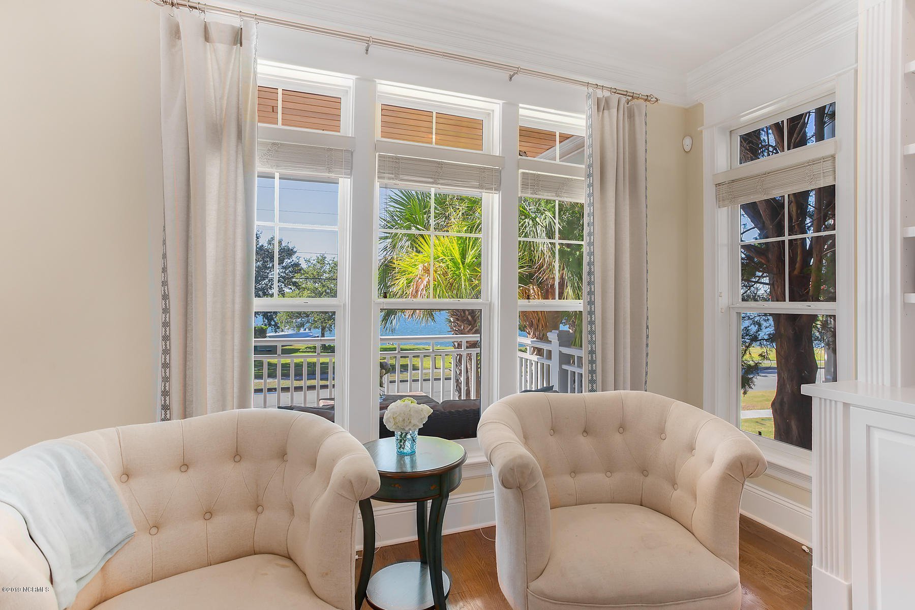 103 Island Dr