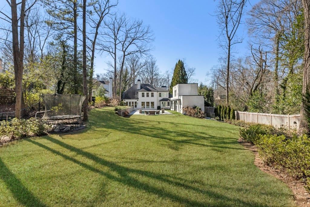 105 Blackland Rd NW