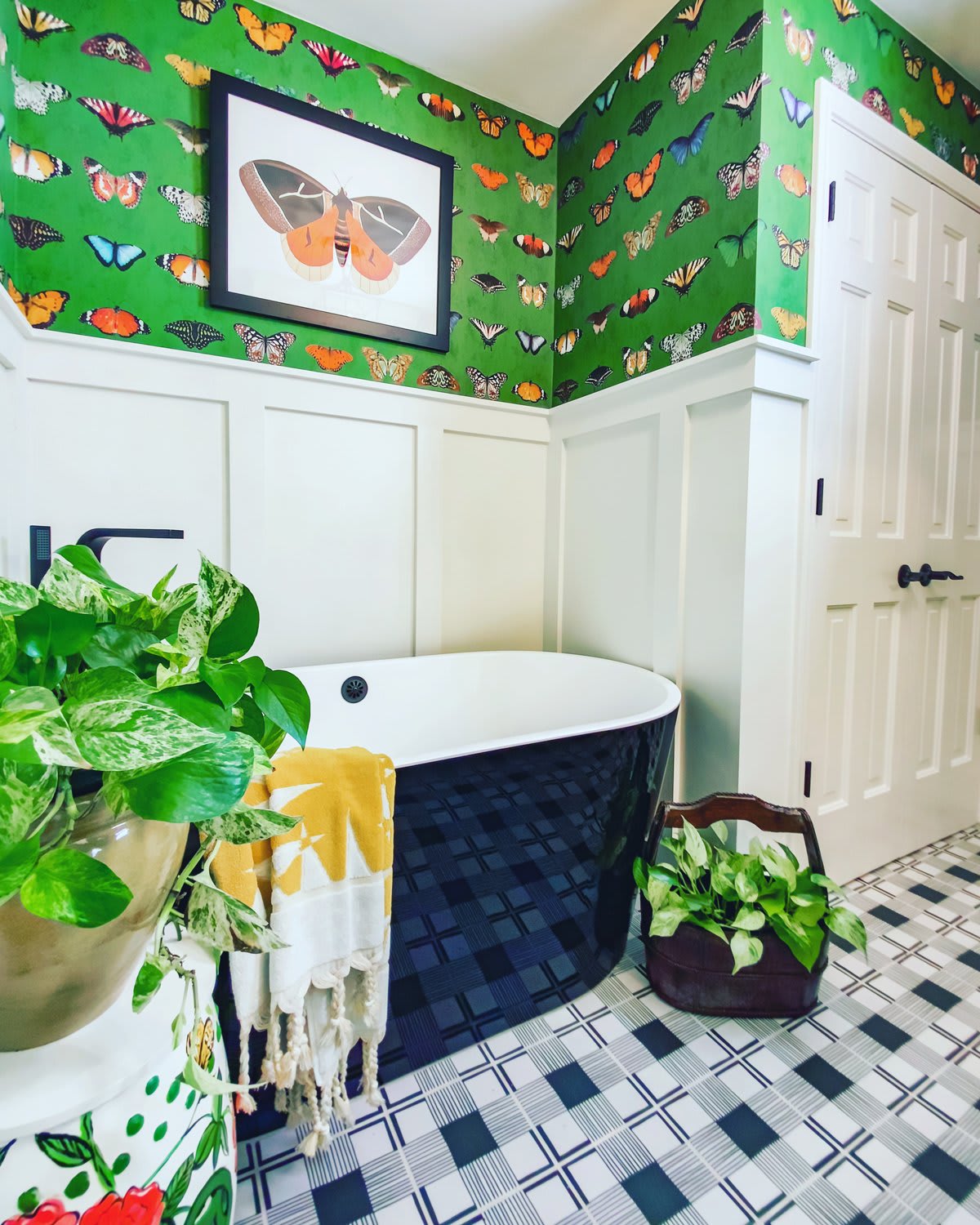 colorful bathroom