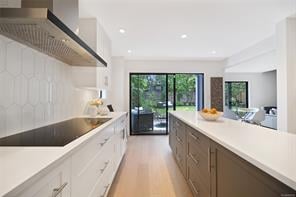 1021 St. Charles St, Victoria