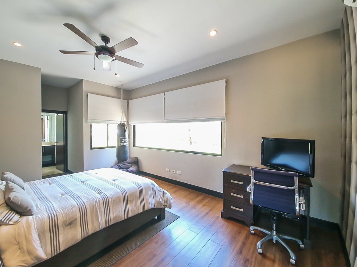 Contemporary Golf Course Villa, Guacima, Alajuela
