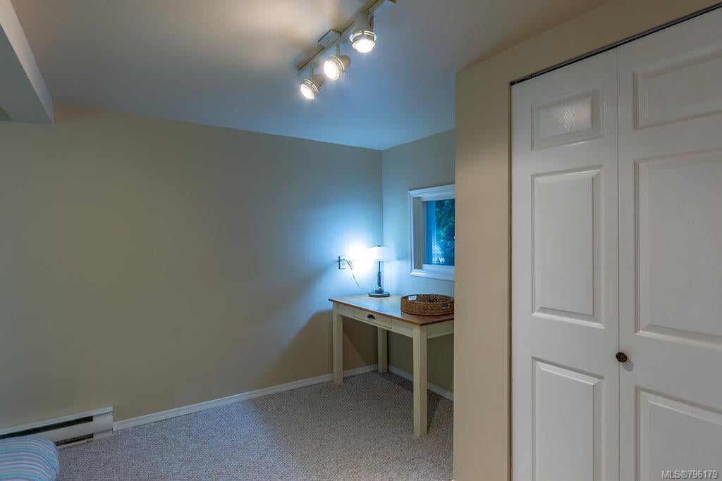 1139 Camrose Cres