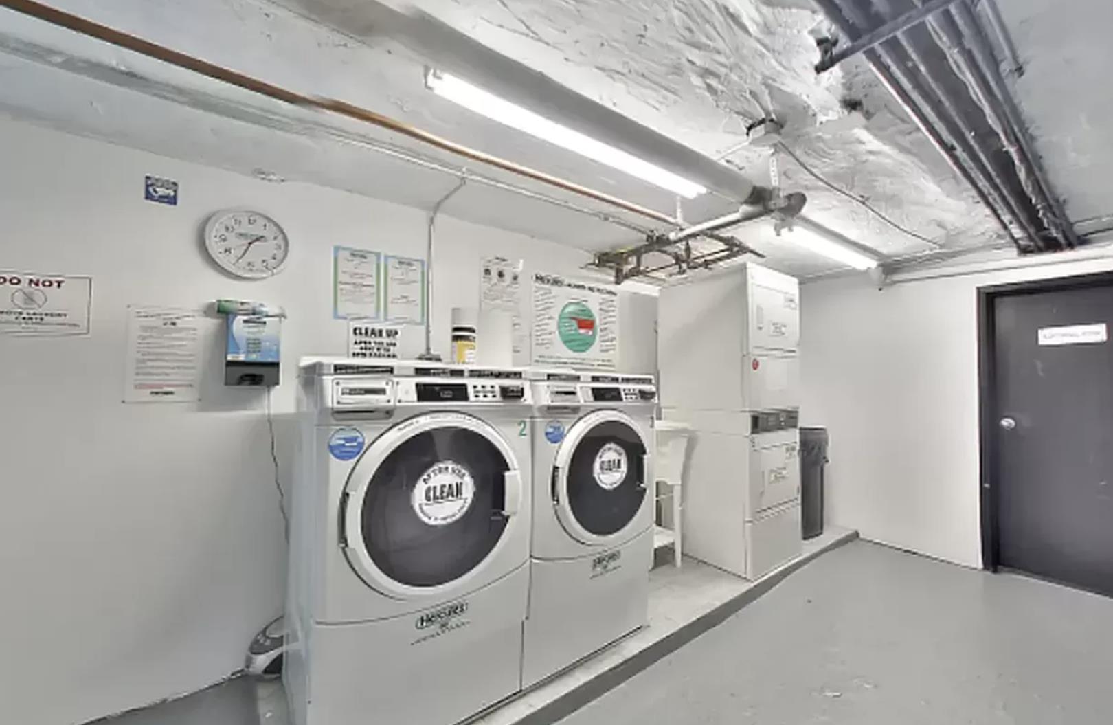 210 East 38th Street, Apt 4-C