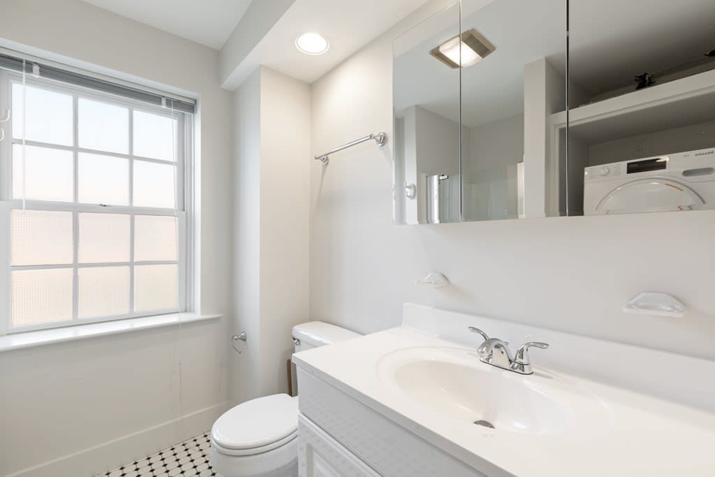 135 Charles St, #3