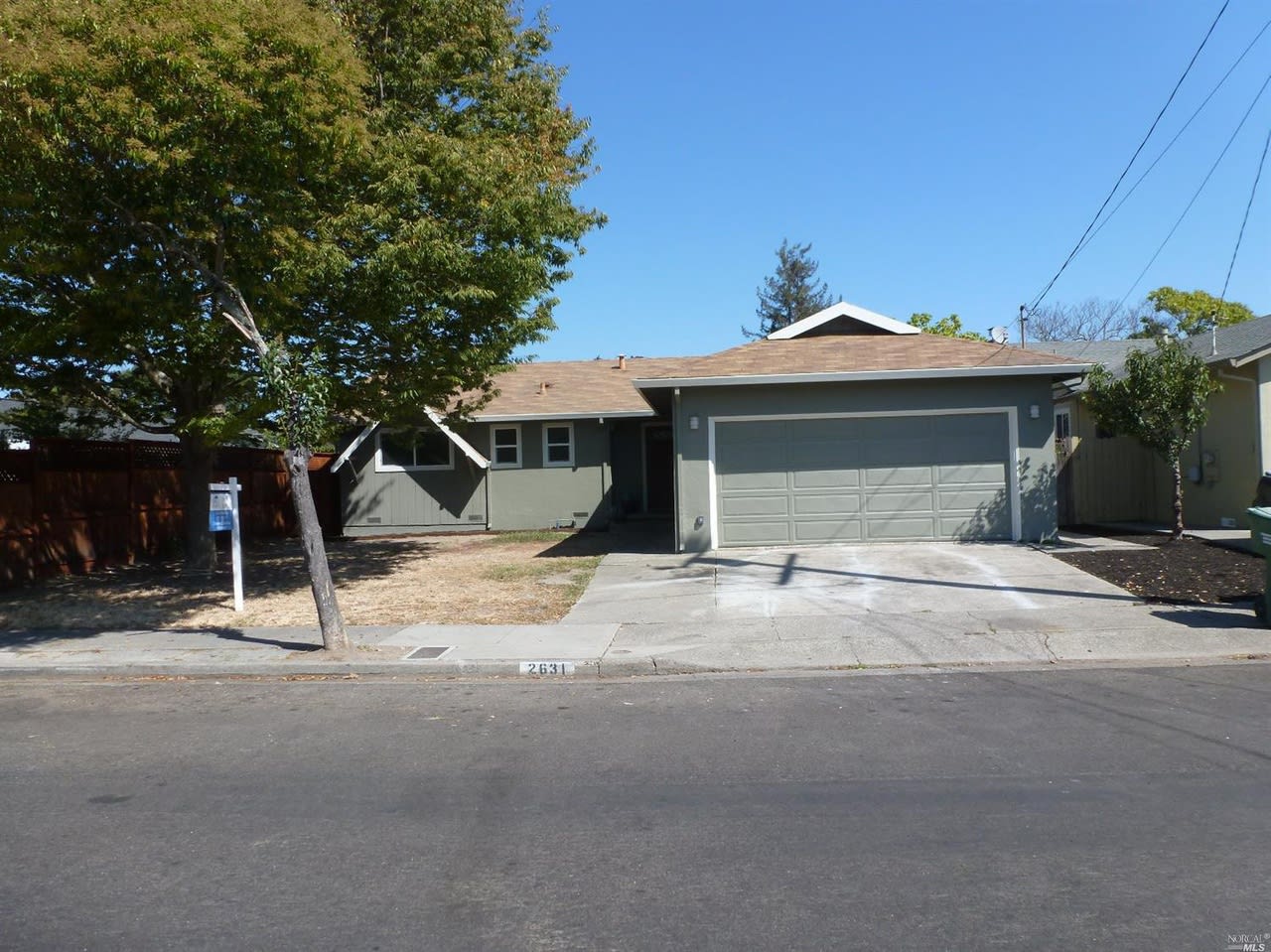 2631 Navajo St