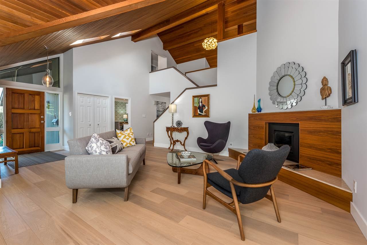 5393 Wildwood Cres