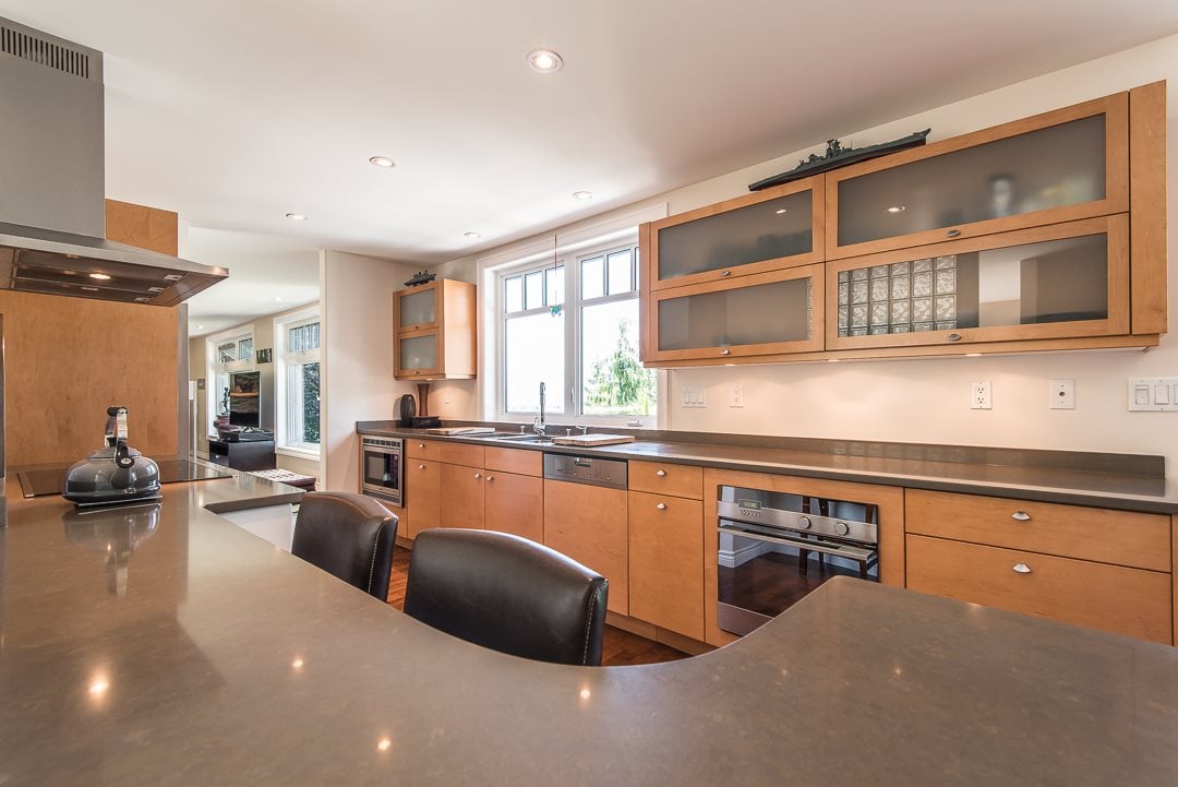 1032 Glacier View Dr