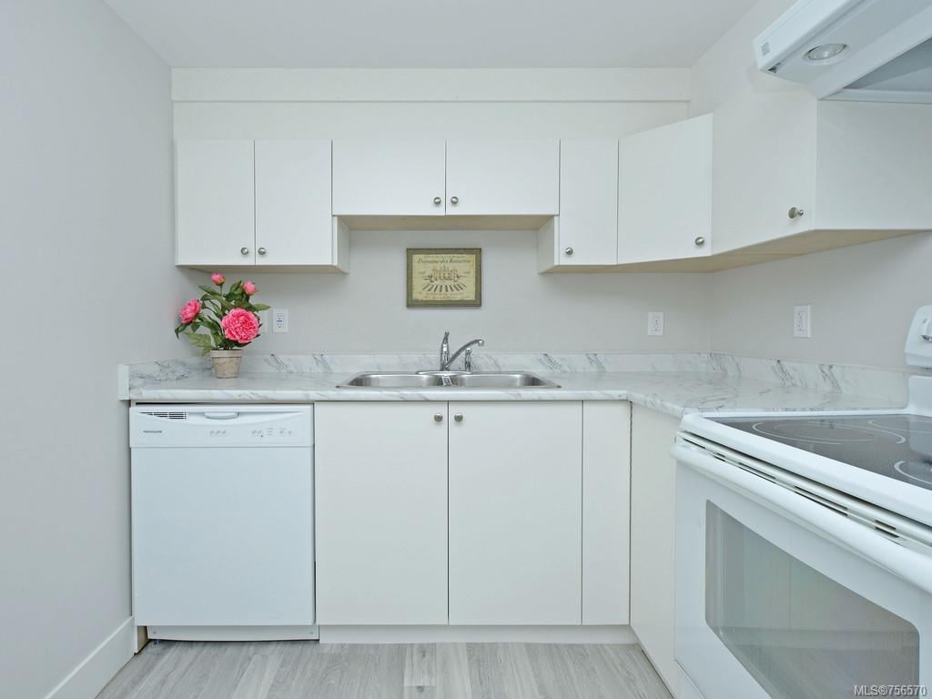 1212 Pearce Cres