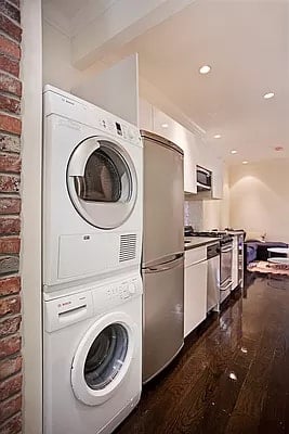 50 E 3rd St Unit: 1A