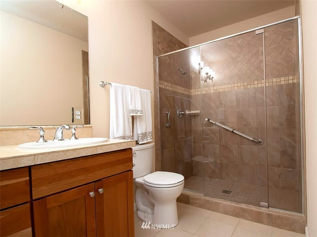 505 5th Ave S #201