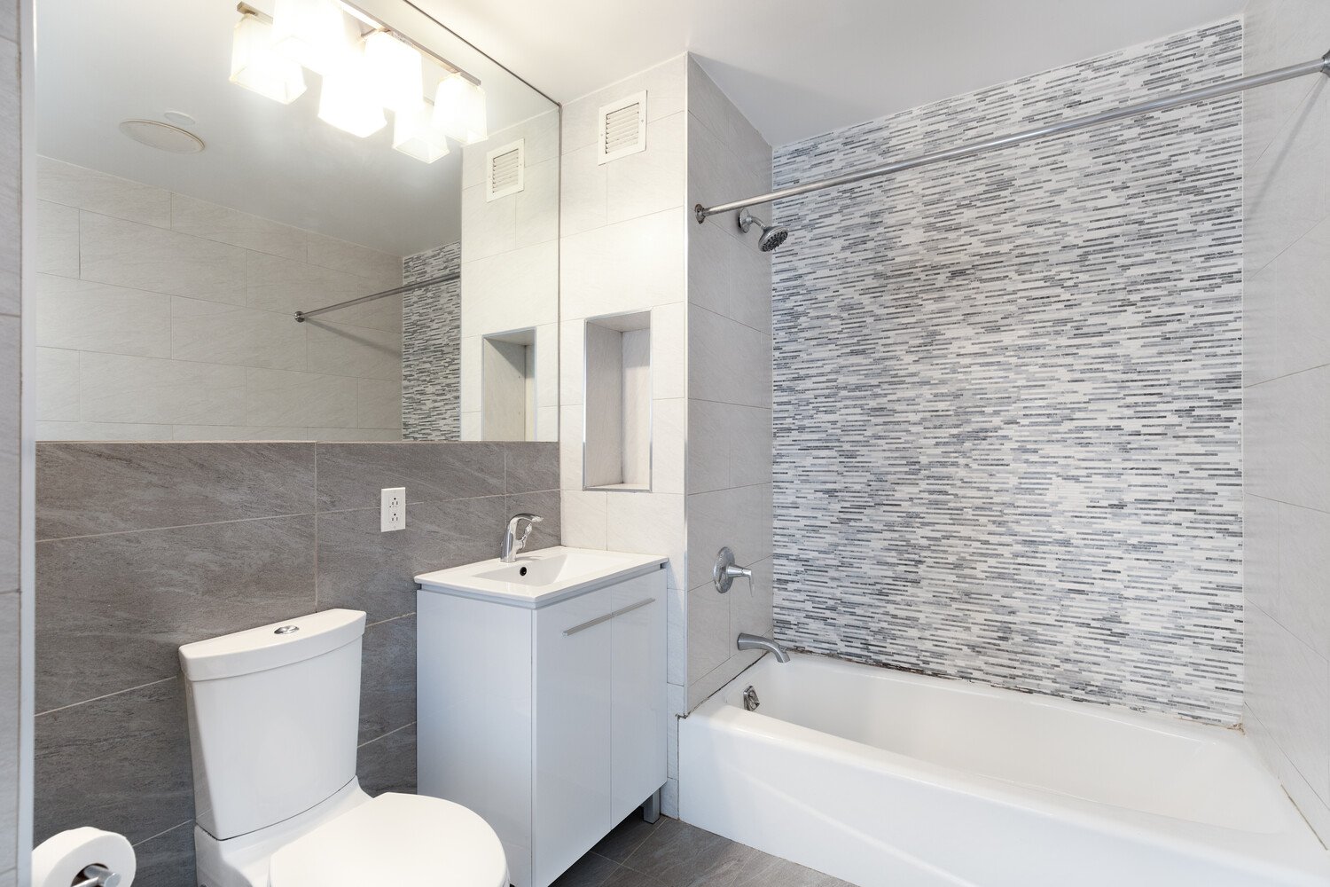 535 Classon Avenue, Apt 204