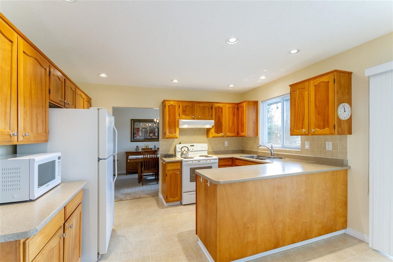 2947 Surf Cres