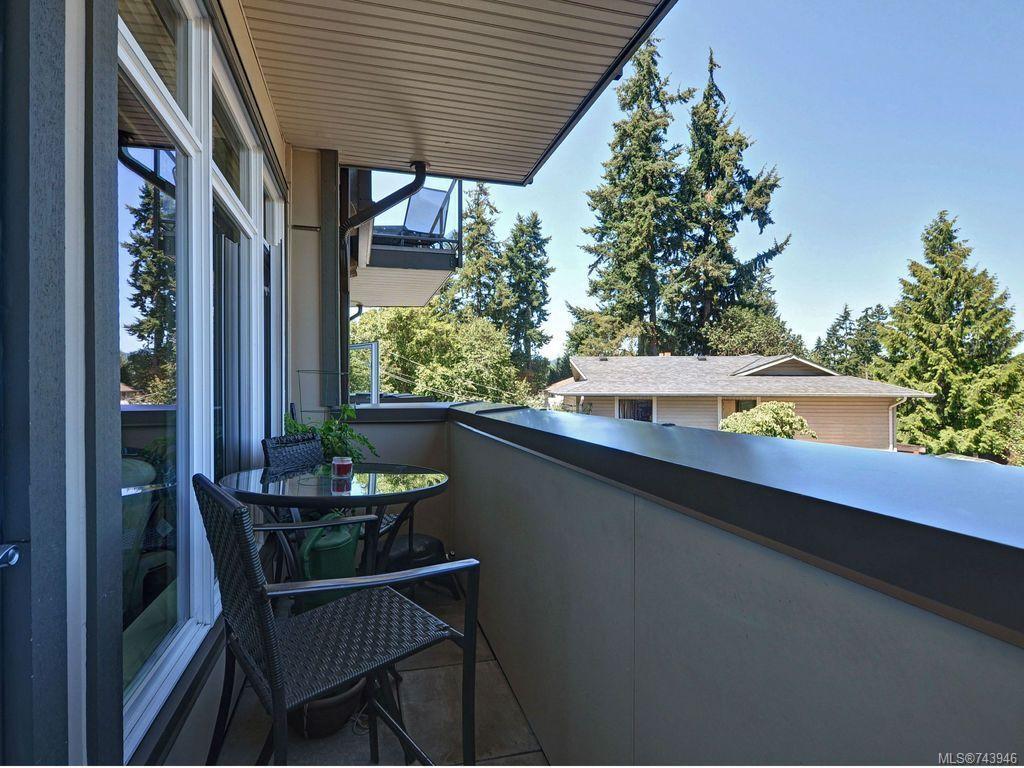 210-2220 SOOKE Rd, Colwood