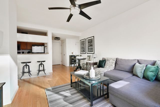 520 W 23rd St, Unit 9D