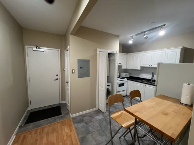 393 King St Unit: 501