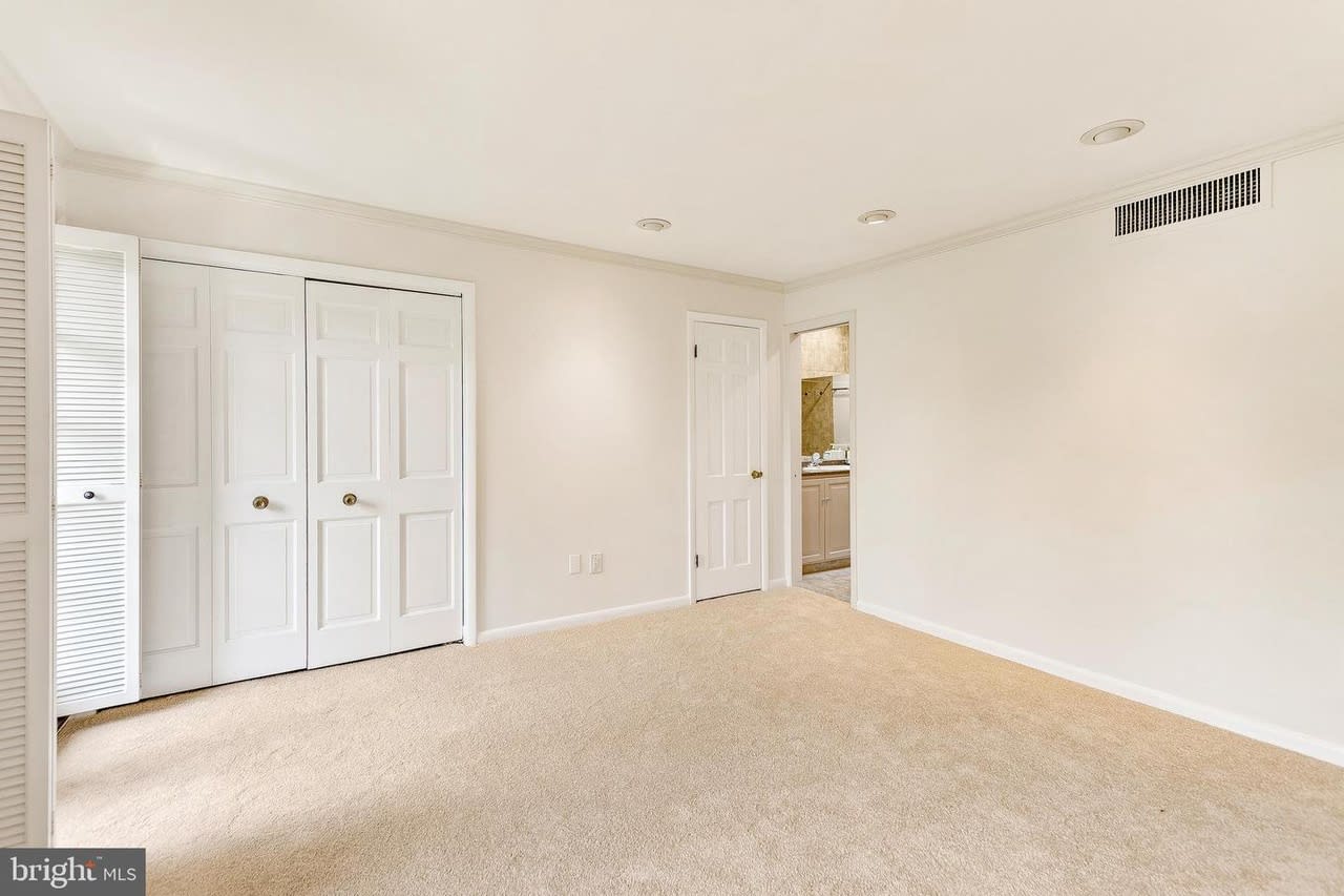 2128 Cathedral Ave NW - Buyer Represented