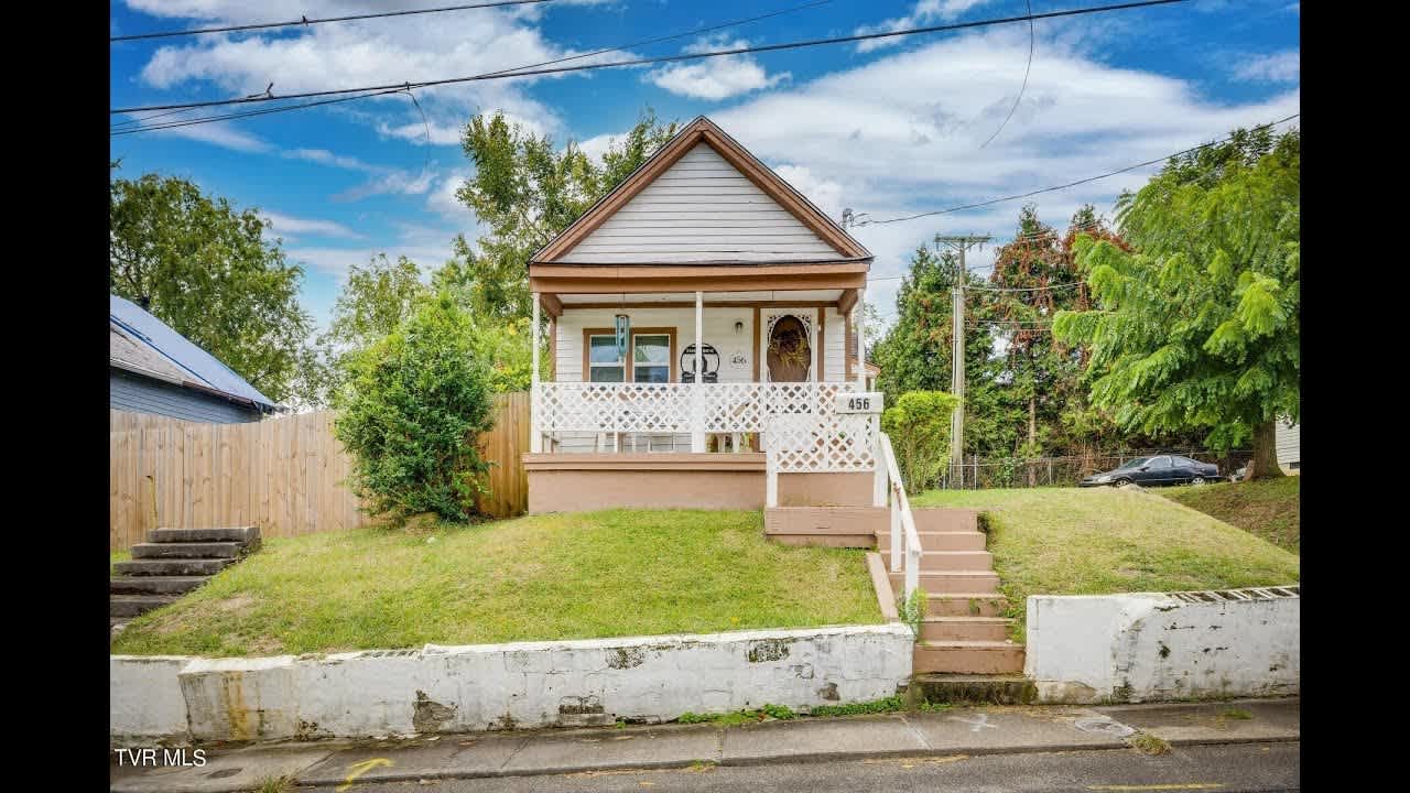 456 Clinton Avenue | Bristol Real Estate