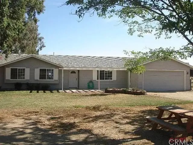 6820 Sherry Pl