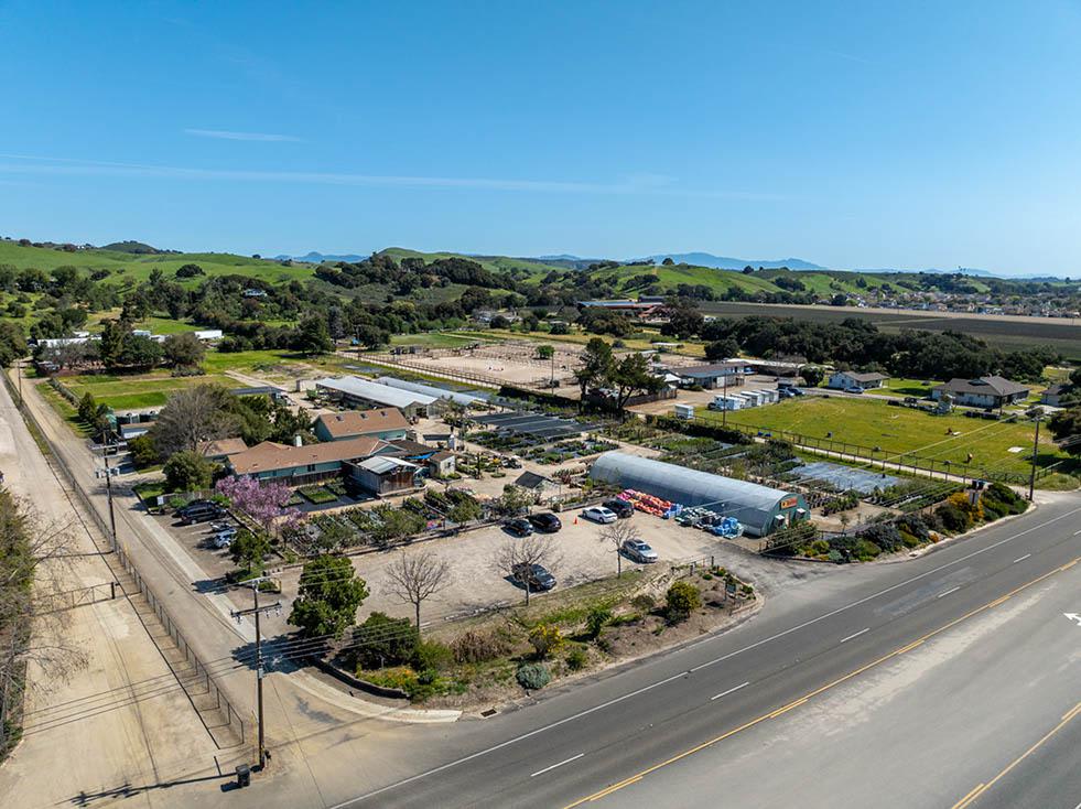 925 W Highway 246