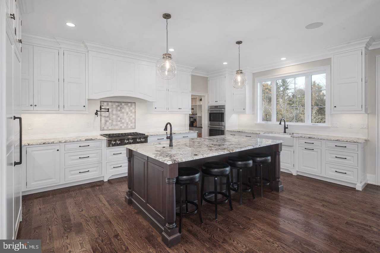 1309 Summer Hill Ln