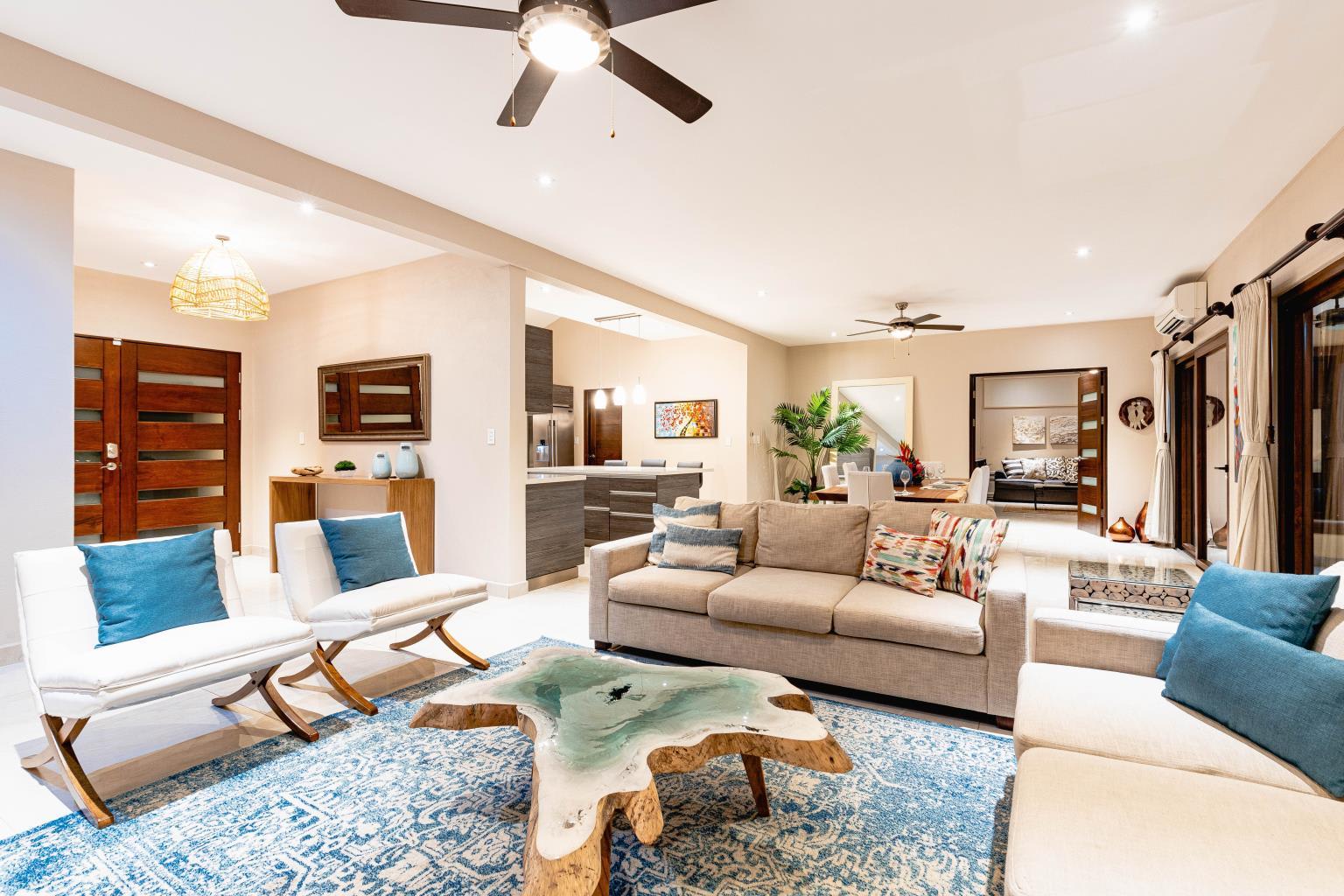 Luxury 6 BR Villa in Flamingo, Incredible Views | Starting At $1,350.00 Daily