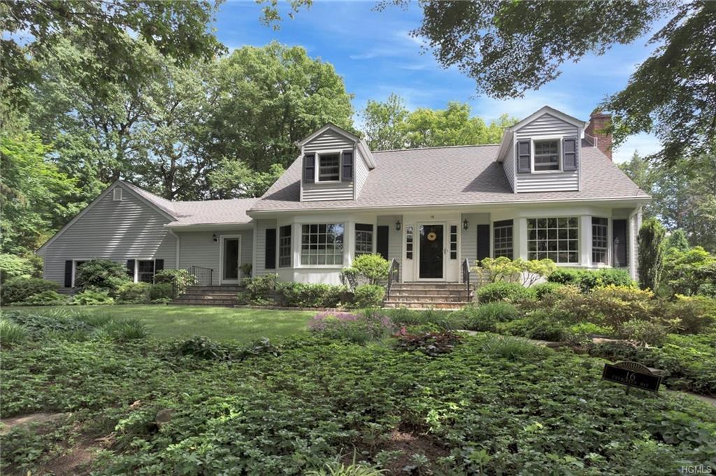 16 Evergreen Way