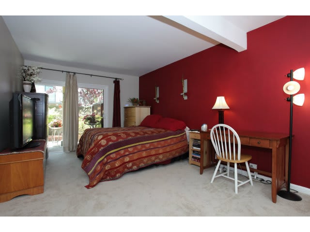 7105 Admiralty Ln