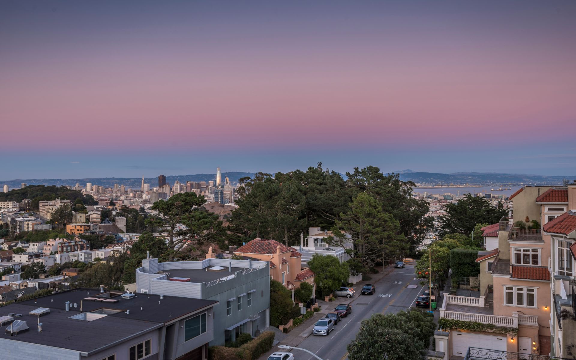 47 Clarendon Ave