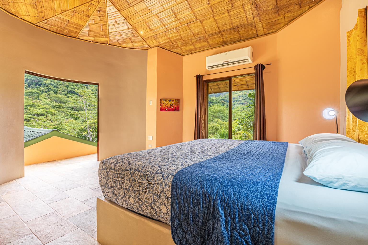Uvita, Jungle Retreat Center on the Uvita River. Private and 17 Acres