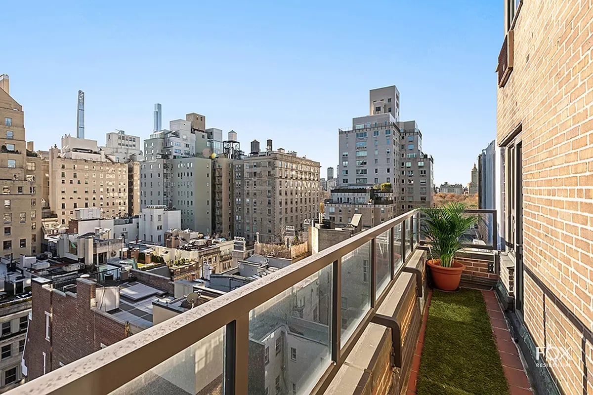 20 East 74th St, #1214D