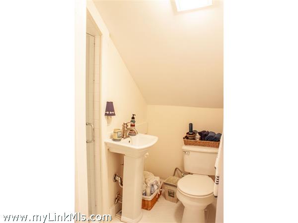 28A Pleasant St