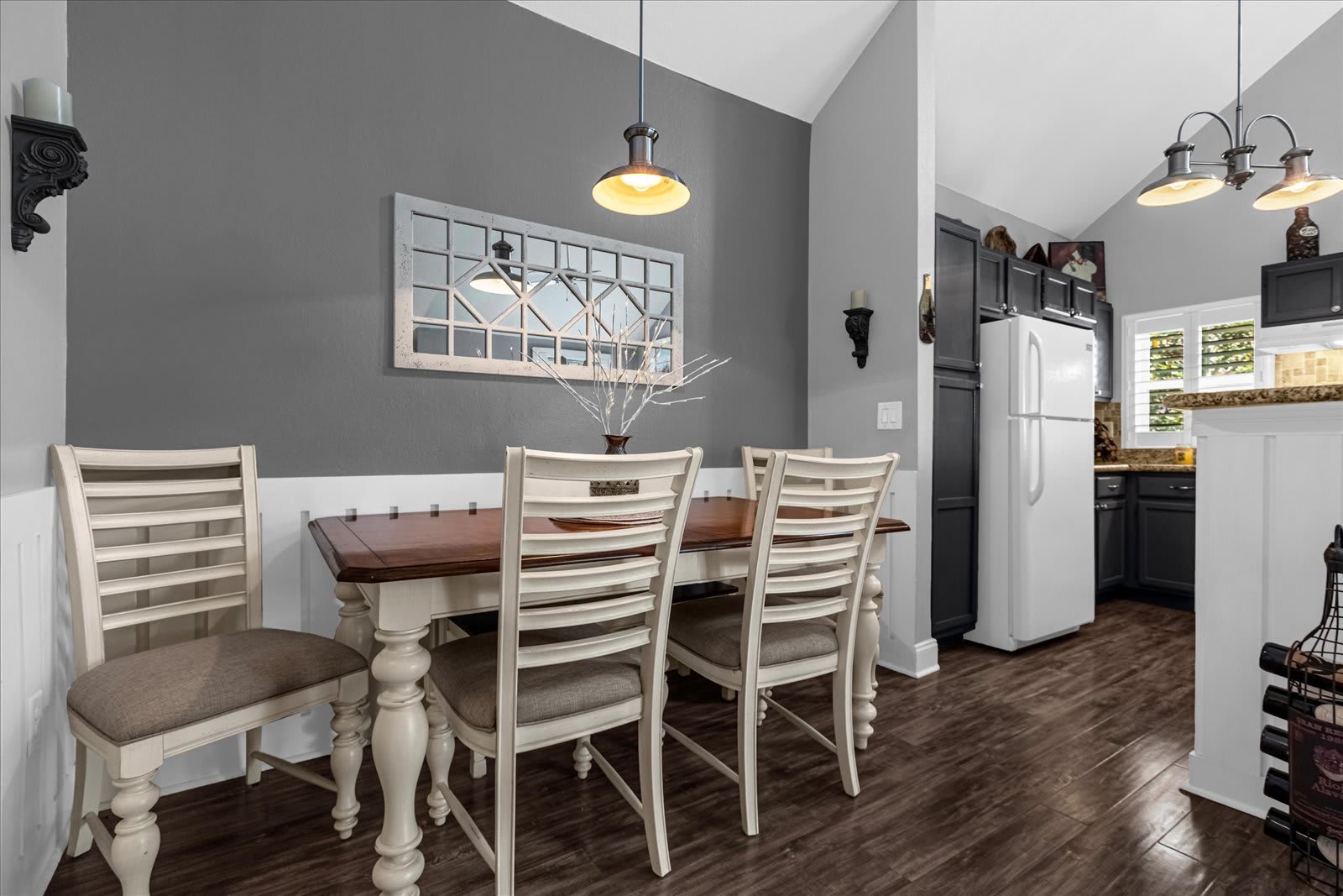 5008 MANGROVE ALY #202