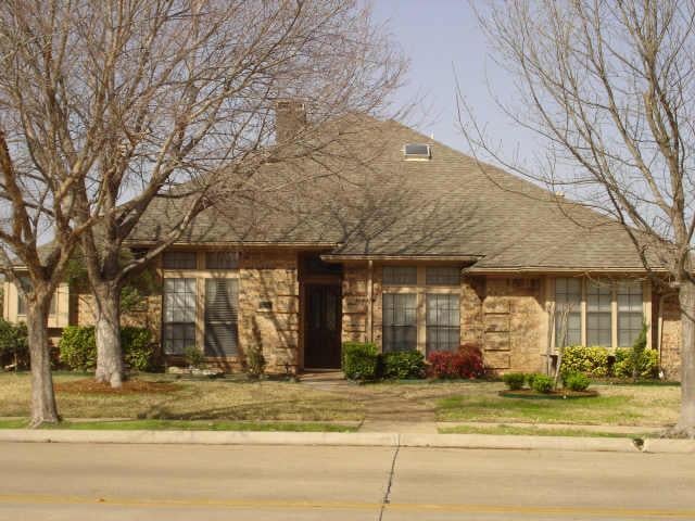 605 Red River Trl