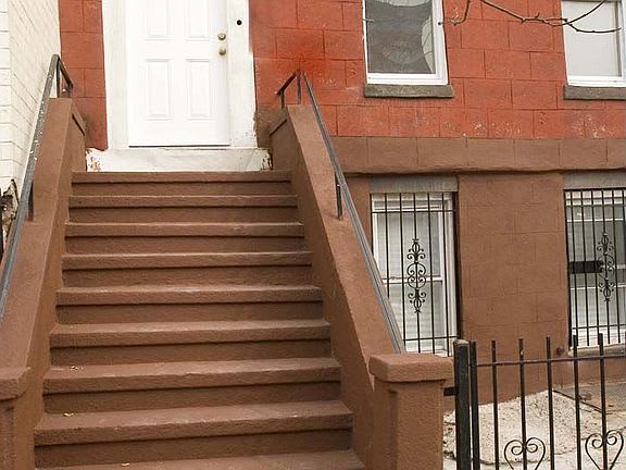 339 Tompkins Ave Unit: 2 