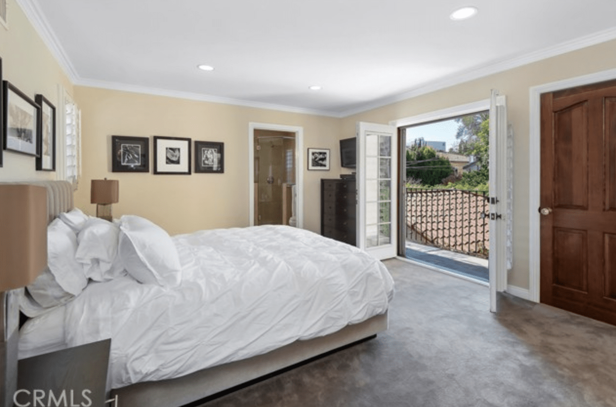 4539 Tobias Ave