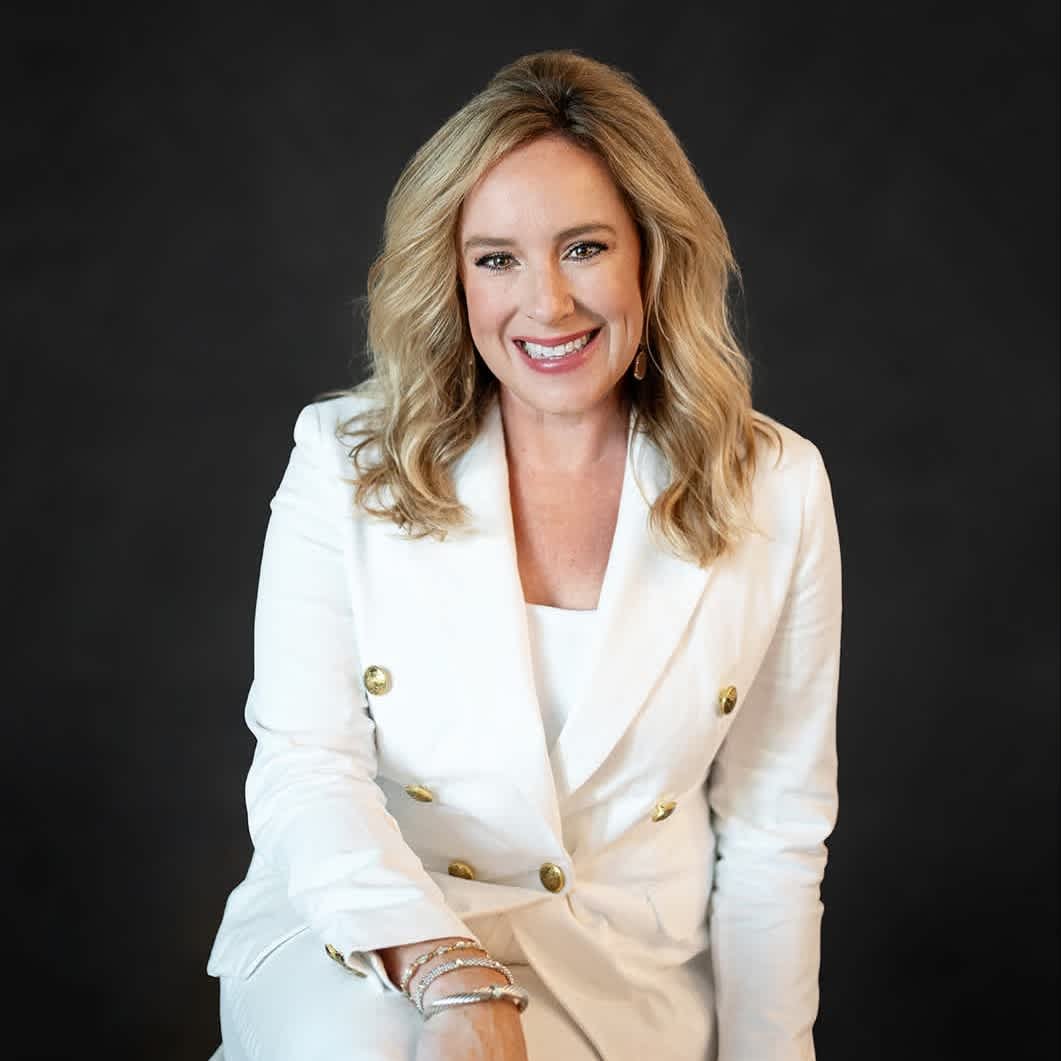 Kristin Weaver The Woodlands, TX Real Estate Agent Headshot