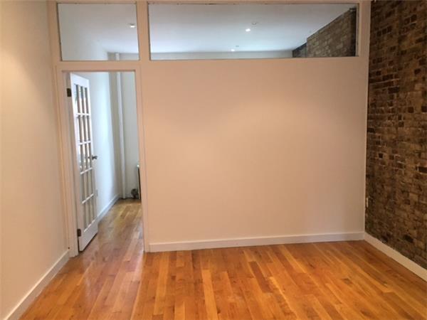 219 Mott Street, Apt 4-RN