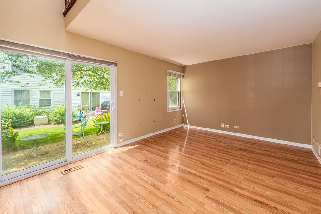 2632 College Hill Cir