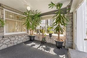 1636 Hollywood Cres