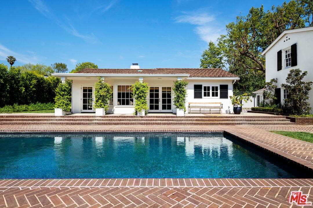 Valley Retreat