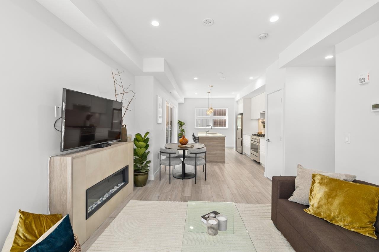 24-3490 Mt Seymour Pkwy