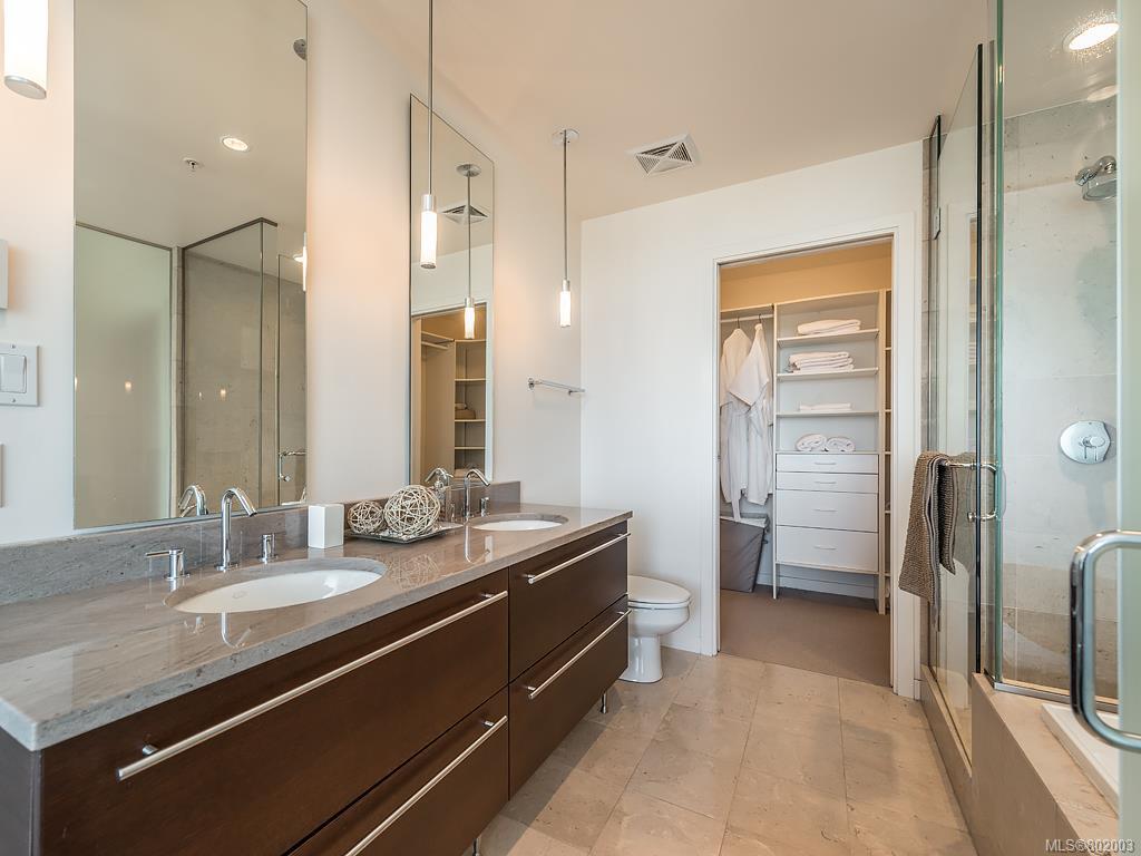 106-68 Songhees Rd, Victoria