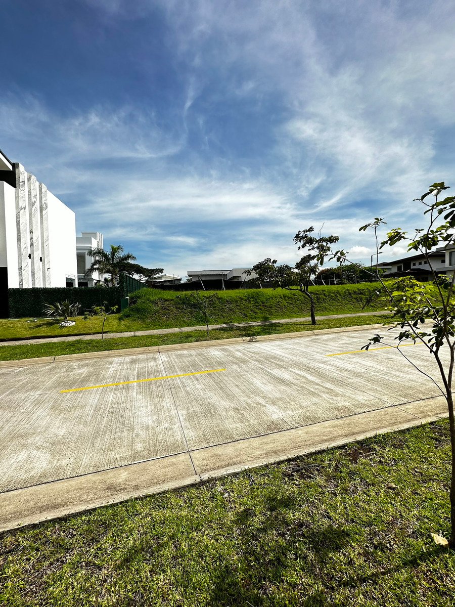 Flat Gated Community Lot, Alajuela